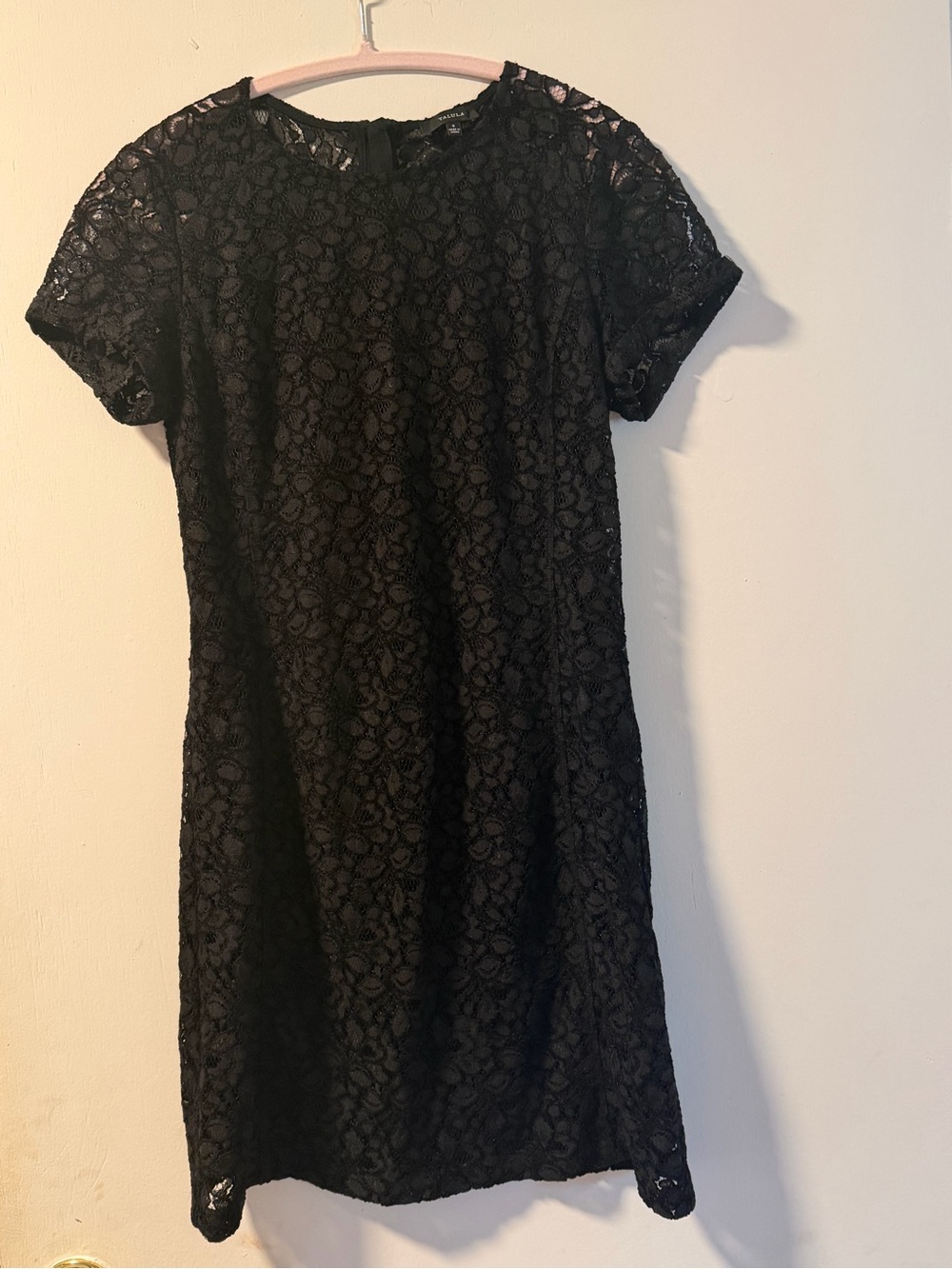 💥 Aritzia TALULA Black Lace Short Sleeve Shift Dress with Back Zipper✨